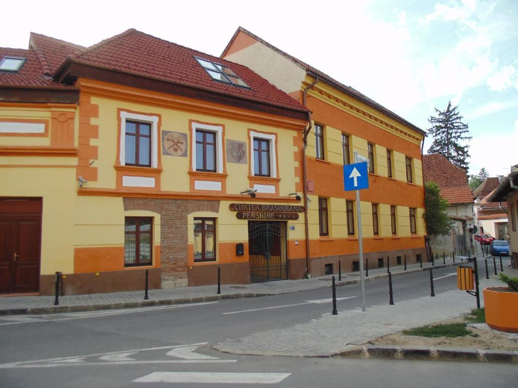 Curtea Brasoveana Exterior photo